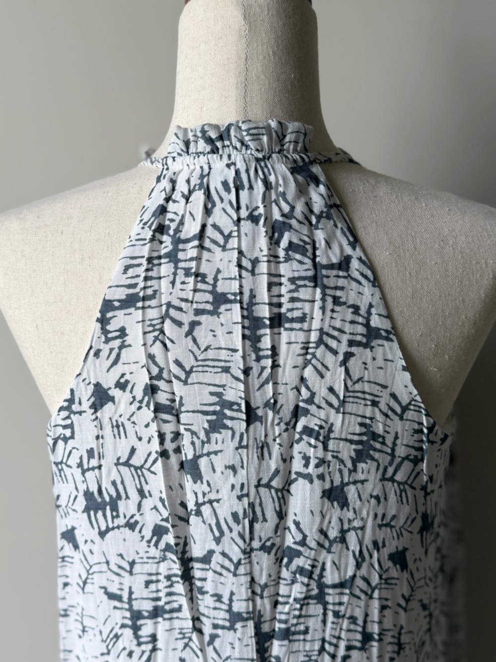Nine West Sleeveless Maxi Dress White and Navy Abstract Print - Picture 5 of 7